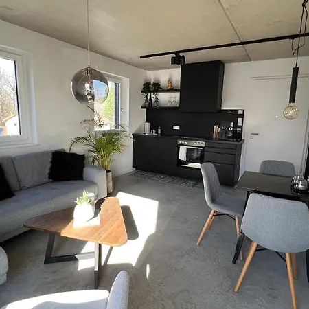 M Loft - Stylish Minimalisitisch Aussergewoehnlich דירה לנדאו אין דר פאלץ